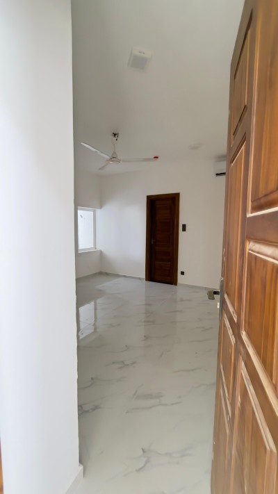 4BR Duplex Apartment for Sale in Wellawatte, Colombo 06 | Investment LKR 110.5 Million (AP4819)-16