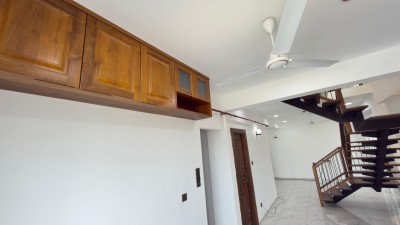 4BR Duplex Apartment for Sale in Wellawatte, Colombo 06 | Investment LKR 110.5 Million (AP4819)-11