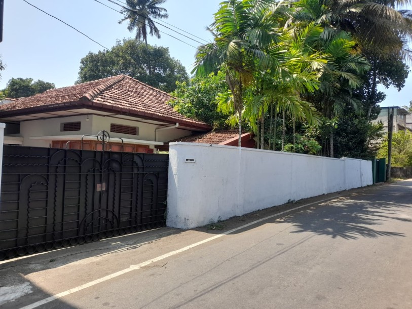 24.35 Perch 5BR House for Sale in Wattala | LKR 120 Mn (HS4788)-1