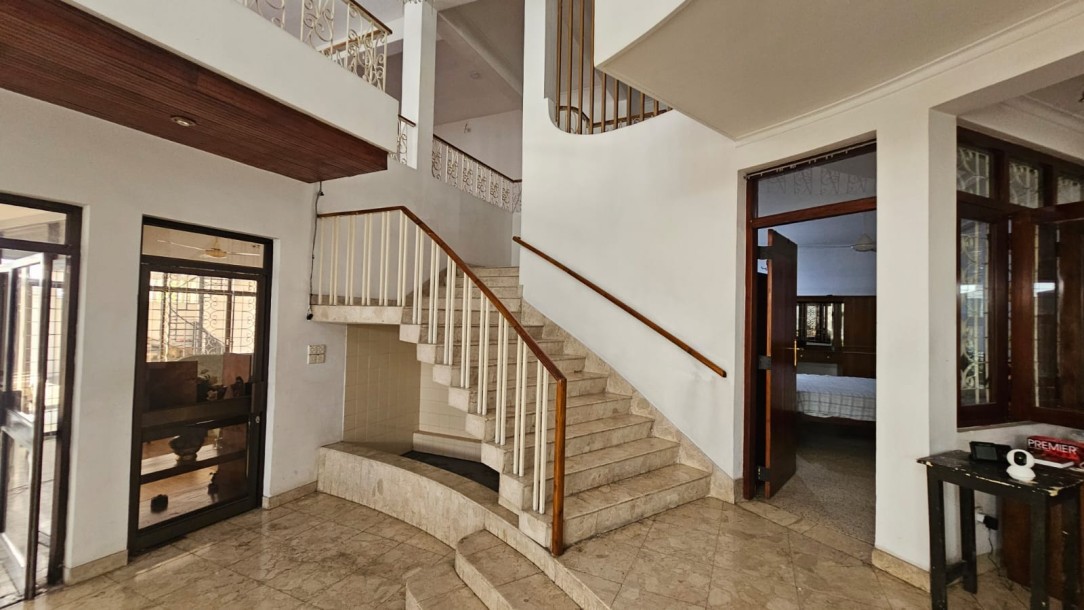 Heritage House for Sale in Bambalapitiya | Investment LKR 350 Million (HS4801)-2