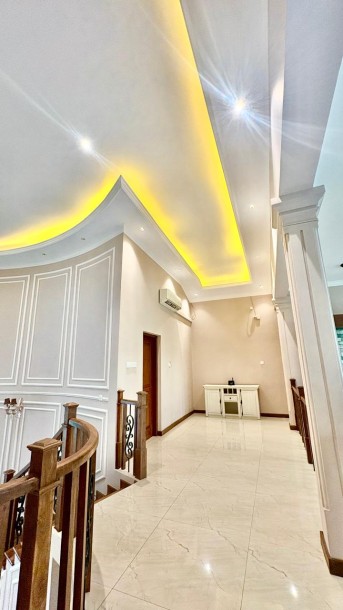 Luxury 3-Storey House for Sale in Makola | LKR 320 Million (HS4806)-5