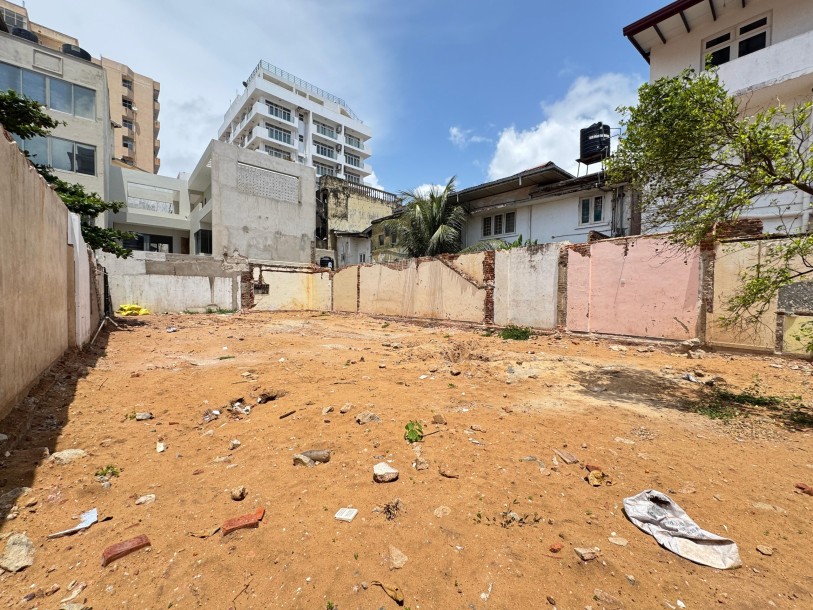 Commercial / Residential Land for Sale in Shrubbery Gardens, Bambalapitiya | Investment LKR 161.25 Million (LA4810)-1