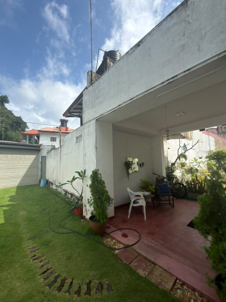 House & Land for Sale in Nawala |LKR 63 Million (HS4832)-1