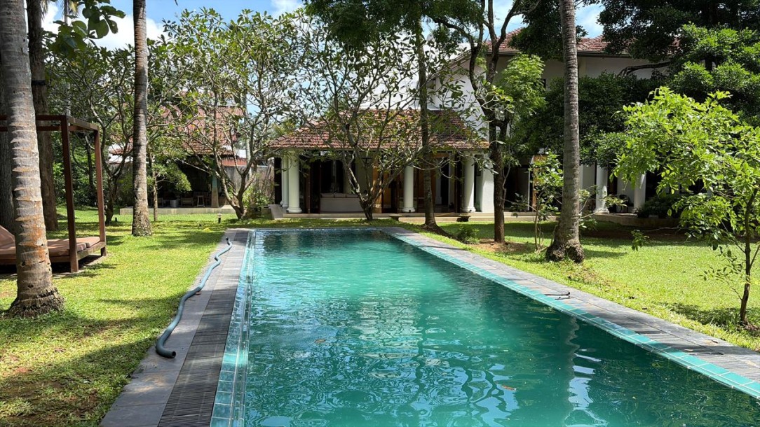 5 Bedroom Luxury House for Sale in Malabe | LKR 355 Million (HS4938)-9