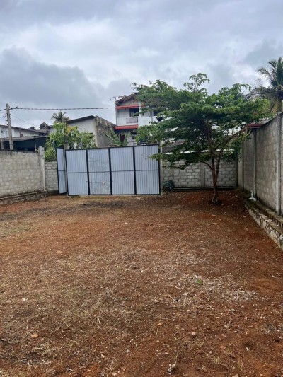Bare Land for Sale in Attidiya, Mount Lavinia | LKR 3.2 Million Per Perch (LA4936)-4