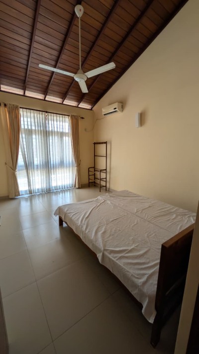4BR Semi-Furnished House for Rent in Mount Lavinia | LKR 250,000 Per Month (HS4943)-5