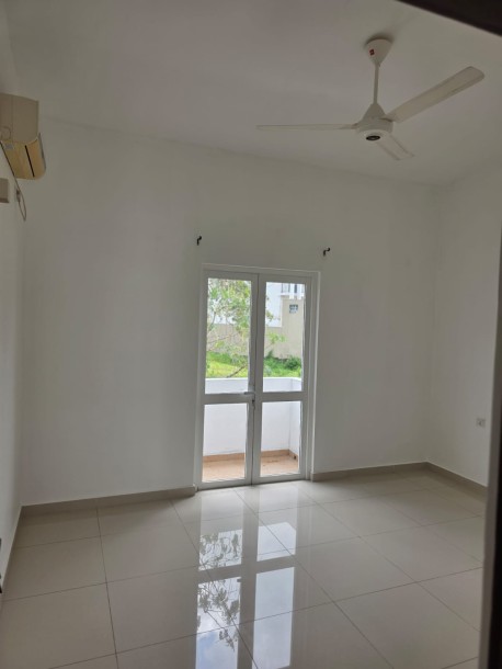 4BR Modern House for Sale in Kesbewa | LKR 35 Million (HS4945)-13