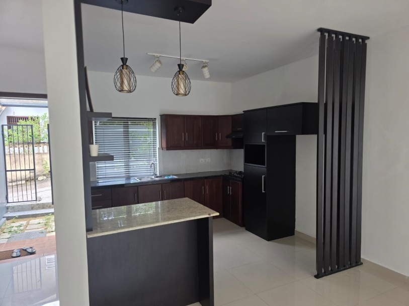 4BR Modern House for Sale in Kesbewa | LKR 35 Million (HS4945)-14