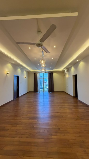 4 Bedroom Sea View Apartment for Sale at Span Tower, Colombo 06 | LKR 89 Million (AP4961)-1