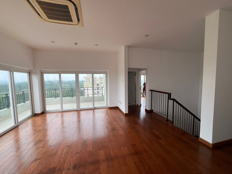 Brand New 4BR Duplex Penthouse for Sale in Galle c| LKR 95 Million (AP4970)-1