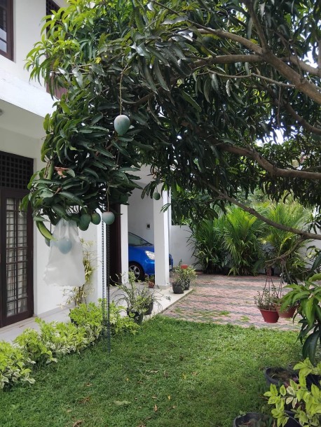 4BR House for Sale in Koswatte, Battaramulla | LKR 65 Million (HS4971)-1
