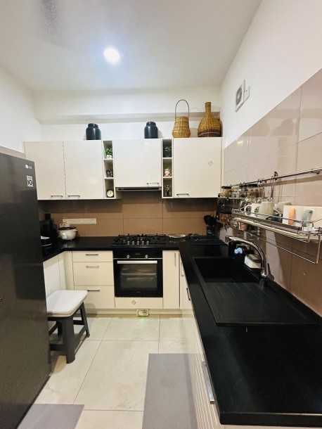2-Bedroom Fully Furnished Apartment for Sale in Iconic Galaxy | LKR 72 Million (AP4983)-9