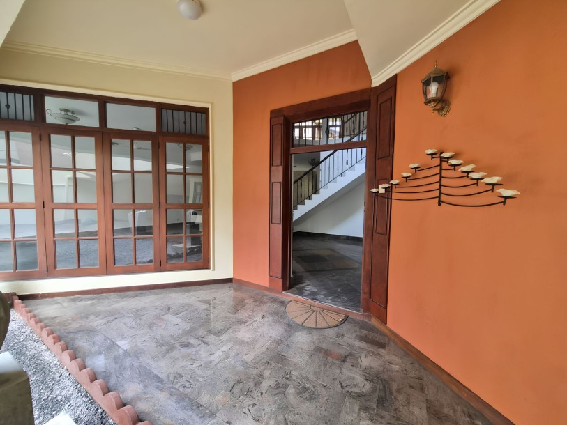 4 Bedroom Architect-Designed House for Sale in Rajagiriya | LKR 198 Million Negotiable (HS4985)-6