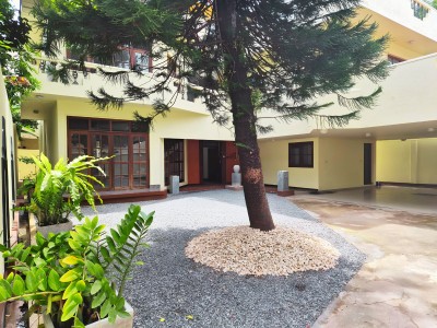 4 Bedroom Architect-Designed House for Sale in Rajagiriya | LKR 198 Million Negotiable (HS4985)-5