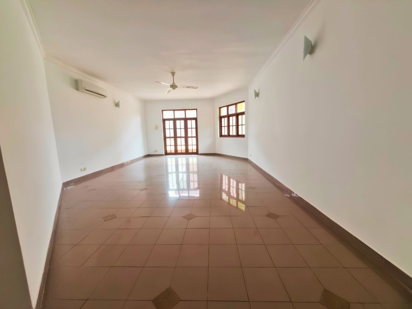 4 Bedroom Architect-Designed House for Sale in Rajagiriya | LKR 198 Million Negotiable (HS4985)-2
