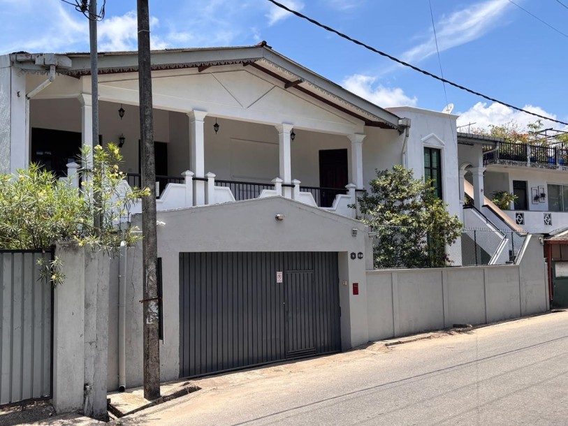 6BR House with Annex for Sale in Attidiya, Dehiwala | LKR 65 Million (HS4989)-1