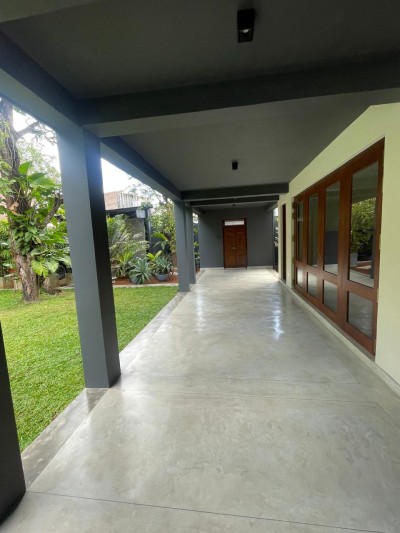 5 Bedroom House with Swimming Pool for Rent in Battaramulla | USD 4,000 Per Month (HS4996)-10