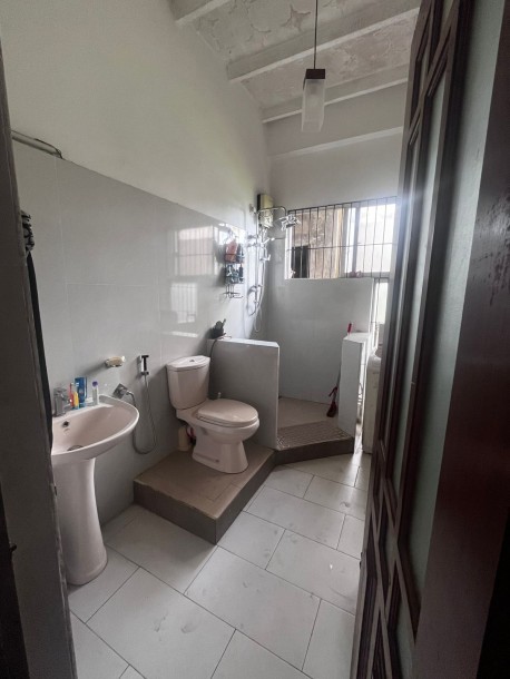 5BR House for Sale in Attidiya | LKR 90 Million (HS5005)-12