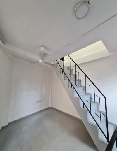 4 Bedroom Commercial / Residential House for Rent in Colombo 02 | LKR 190,000 Per Month (Negotiable) (HS5011)-5