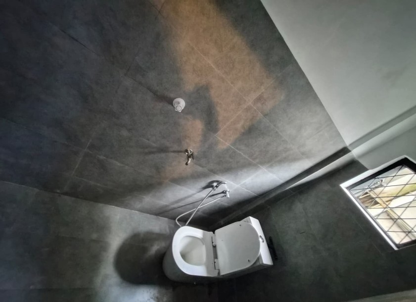 4 Bedroom Commercial / Residential House for Rent in Colombo 02 | LKR 190,000 Per Month (Negotiable) (HS5011)-7