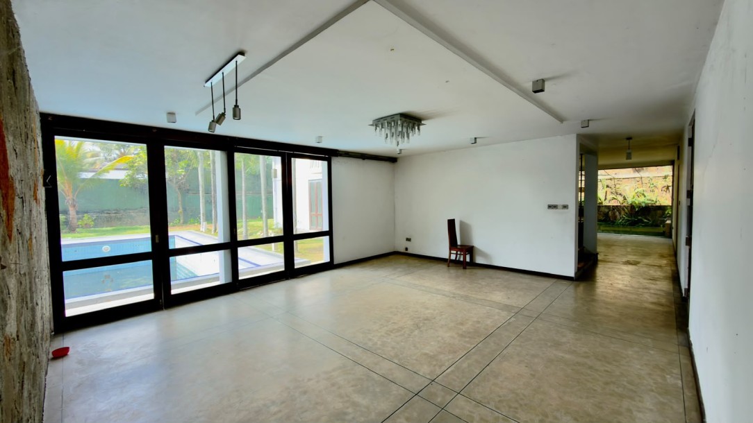 5 Bedroom Luxury House for Sale in Malabe | LKR 175 Million  (HS5044)-12